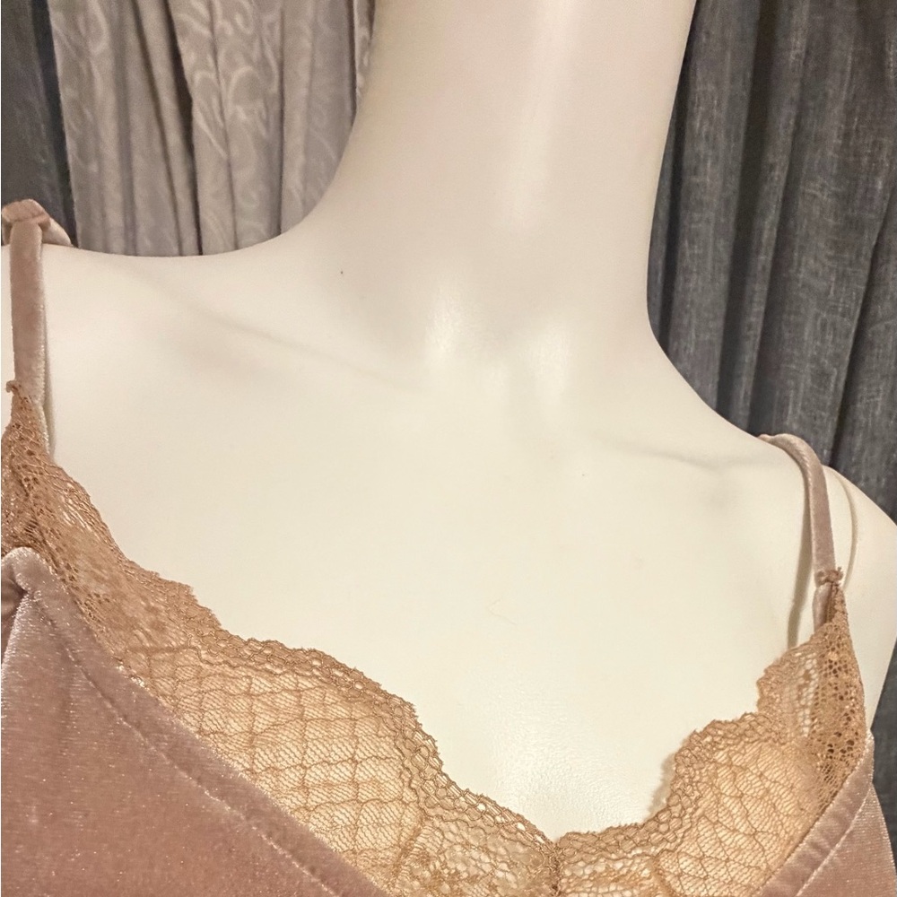 Calvin Klein Animal Print Top - Picture 12 of 14